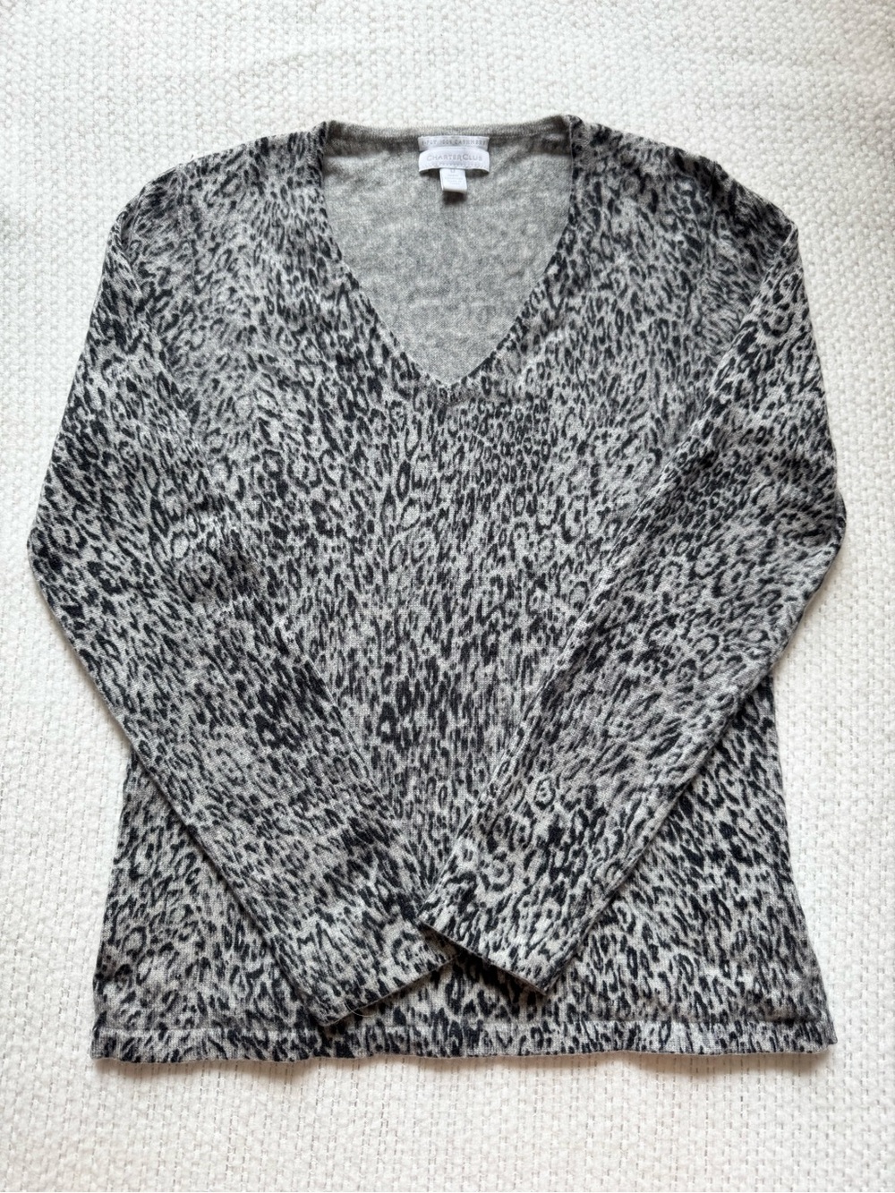 Charter Club Gray Black Leopard Print Cashmere V‑Neck Sweater Women’s Medium
